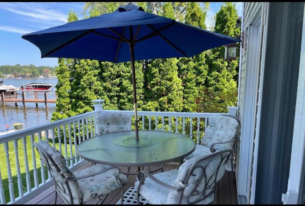 Waterfront Home With Dock Belmont Екстериор снимка